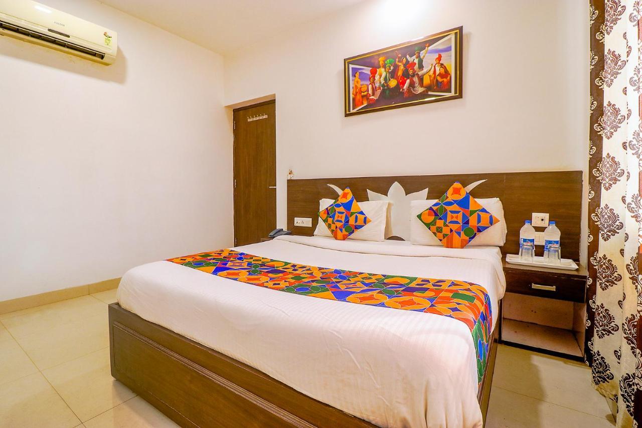 Fabhotel Star Metro Inn Amritsar Exterior foto